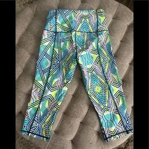 VSX Knockout Crop Legging